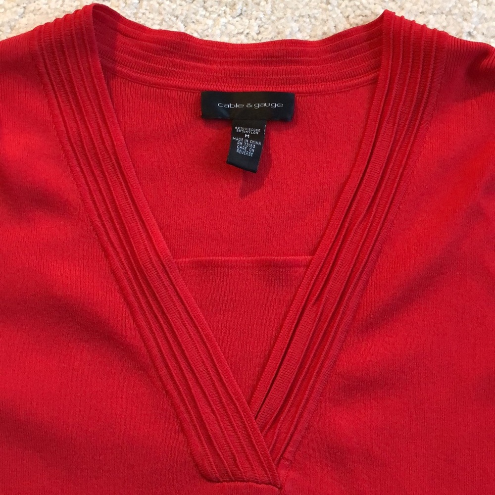 Cable & Gauge- 3Q Sleeve Red Top